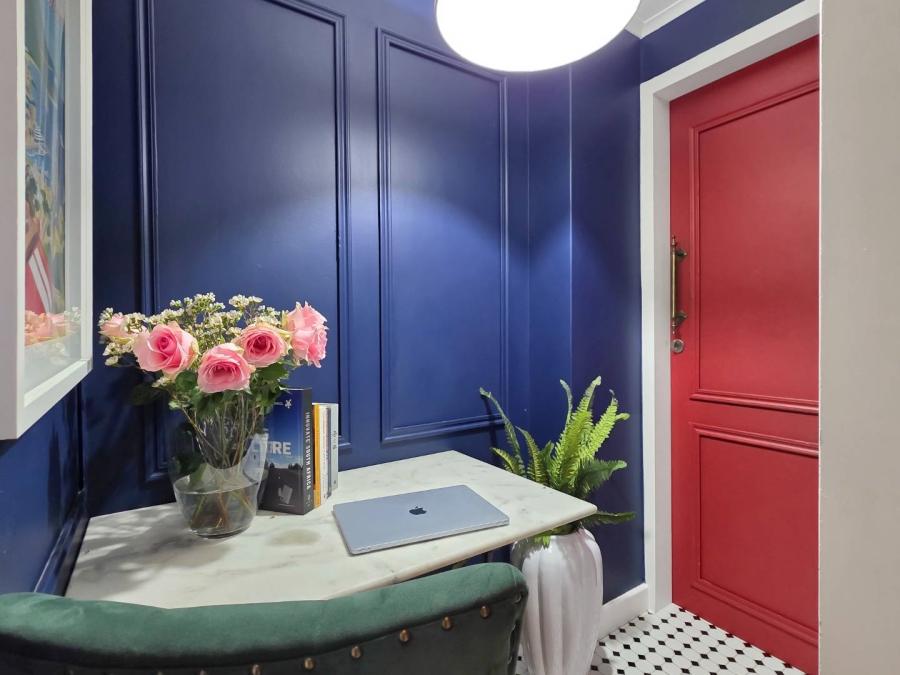 2 Bedroom Property for Sale in Sea Point Western Cape